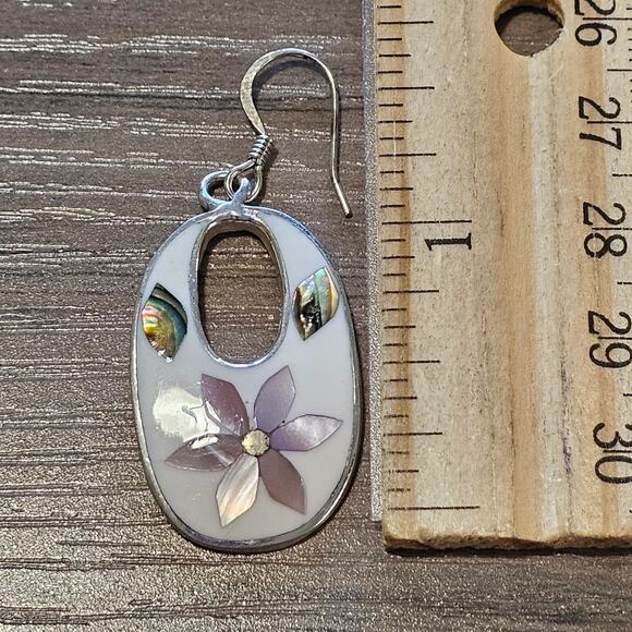 Vintage Alpaca Silver Dangle Earrings with Inlaid Mother of Pearl Flowers - Picture 5 of 6